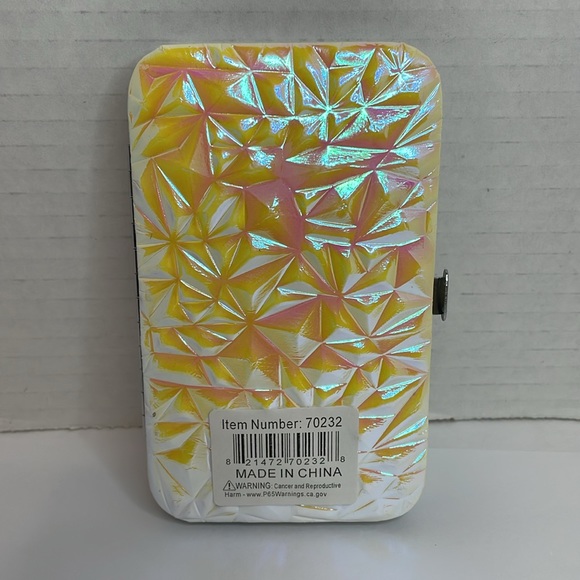 9 Piece Manicure Set with Chrome Case - Picture 2 of 3